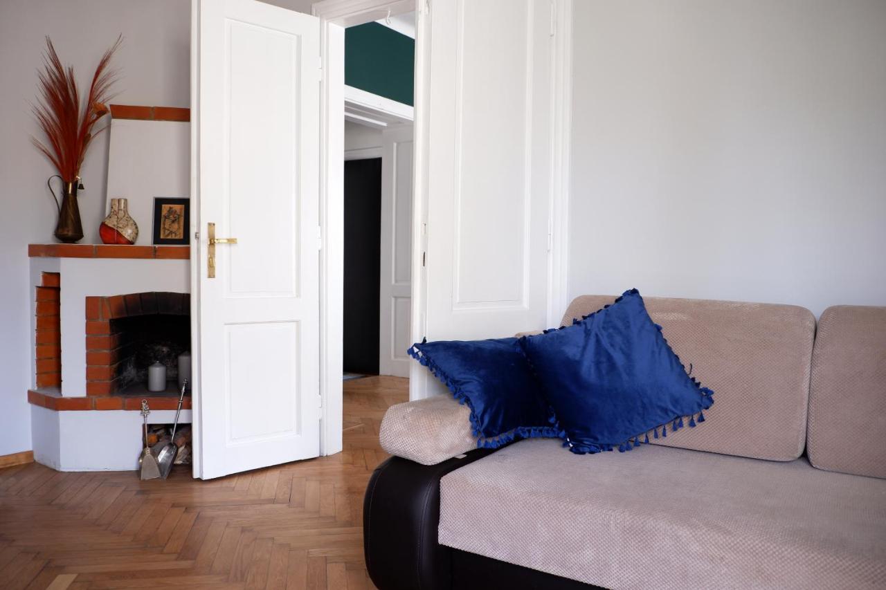 Cichy Apartament W Centrum Nowy Sącz Exteriör bild